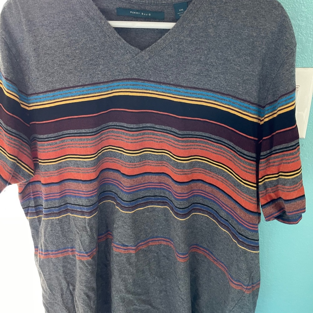 Perry Ellis v neck